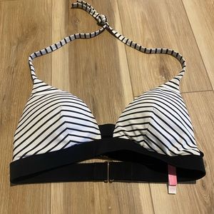 Victoria’s Secret Bikini Top